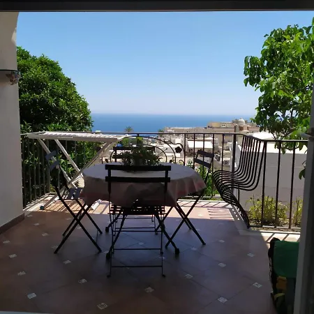 Casa Arturo בית נופש קאפרי